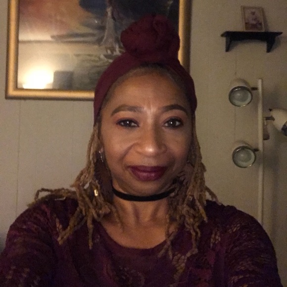 Meet your Posher, Chryel - Picture 1 of 1